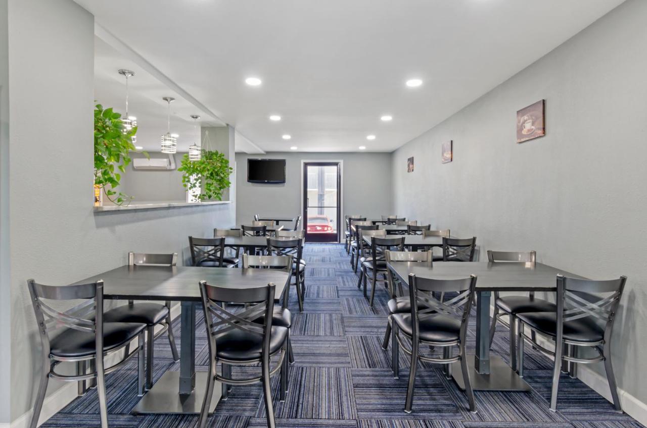Suburban Verona - North Hotel *